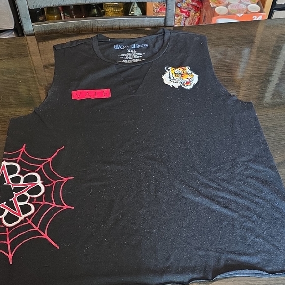 Hot Topic Black Sleeveless Black Veil Brides Vale Top with Tiger and Web Design - Picture 1 of 8